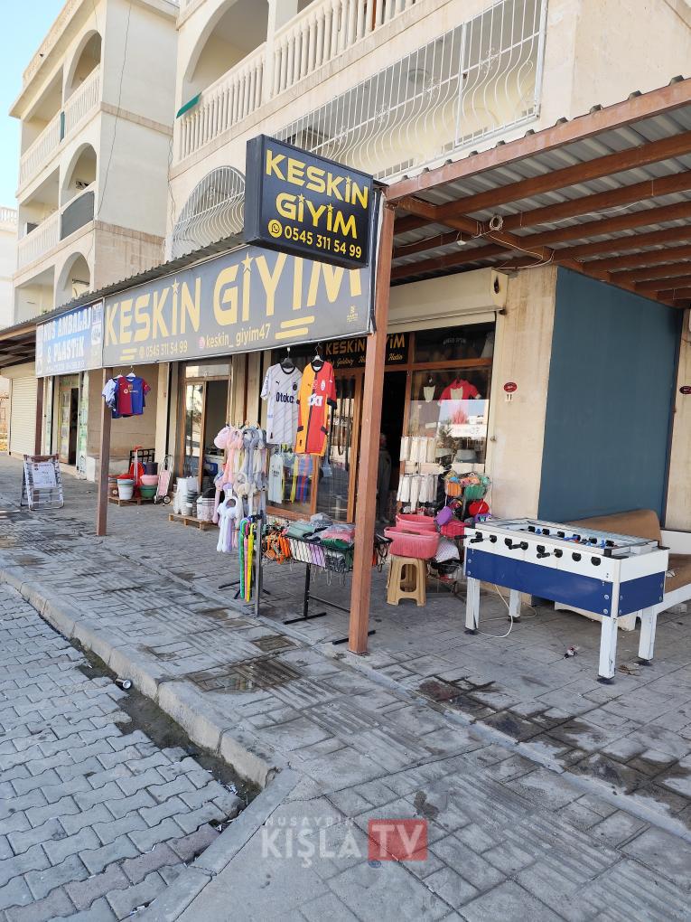 Nusaybin’de Yorgun Mermiler Giyim Mağazasına İsabet Etti