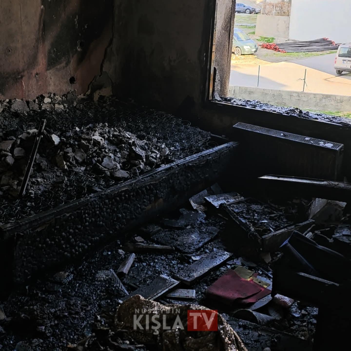 Nusaybin’de Ev Yangını: 4 Kişi Dumandan Zehirlendi