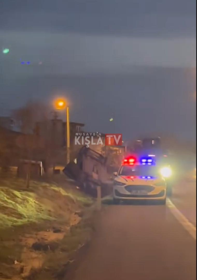 Mardin’de Trafik Kazası: Otomobil Takla Attı, Sürücü Yaralandı