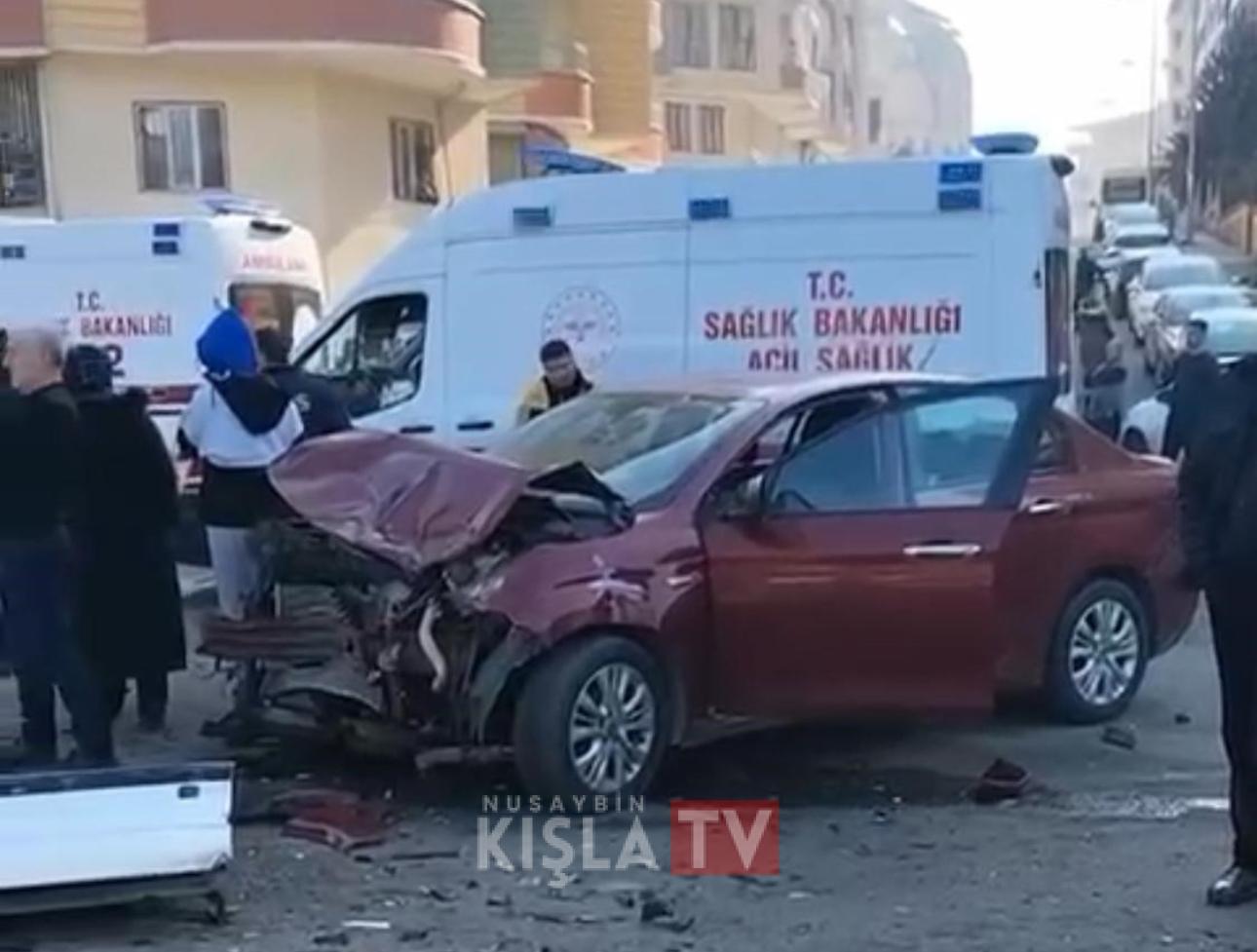 Batman’da Feci Kaza: Otomobil ile Öğrenci Servisi Çarpıştı