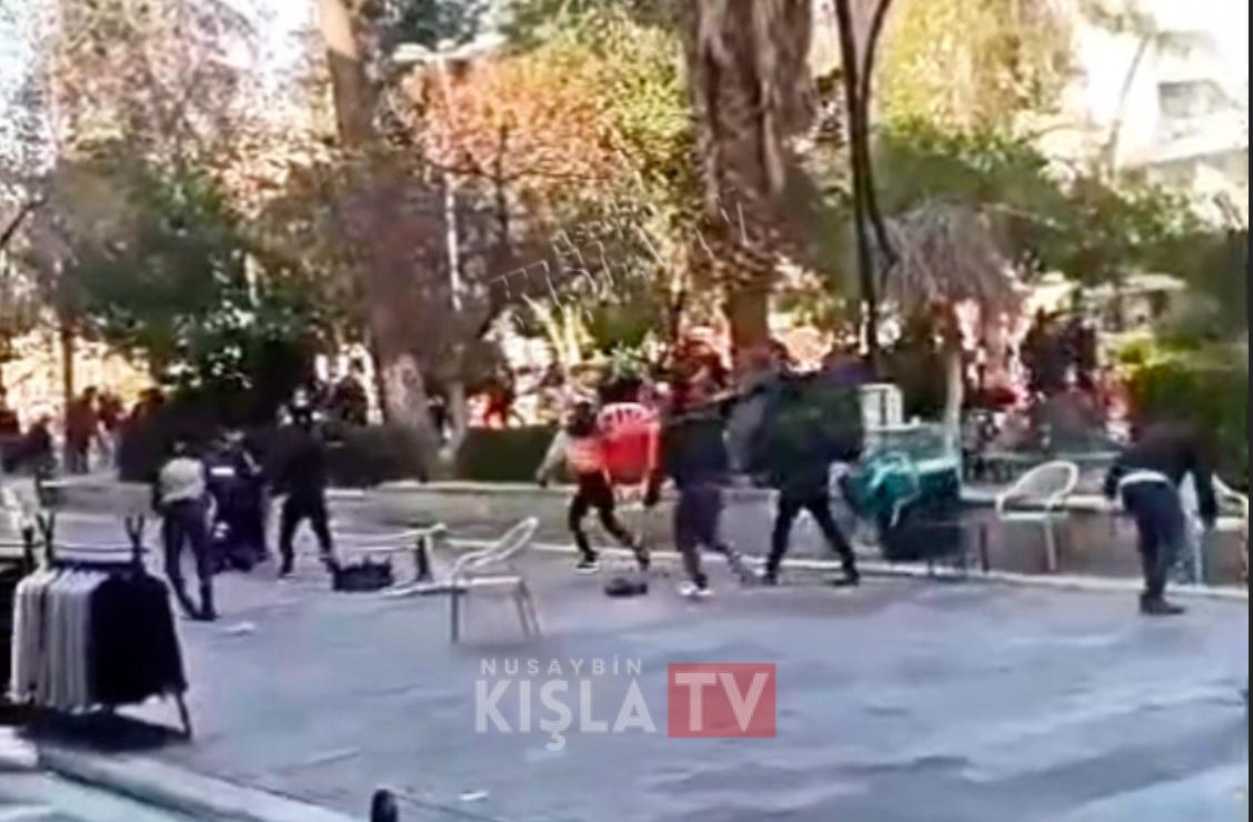 Kızıltepe Cumhuriyet Meydanı’nda Silahlı ve Taşlı Kavga: 9 Yaralı