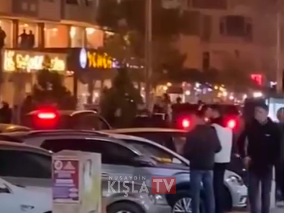 Kızıltepe’de Hastane Caddesi’nde Taşlı ve Bıçaklı Kavga