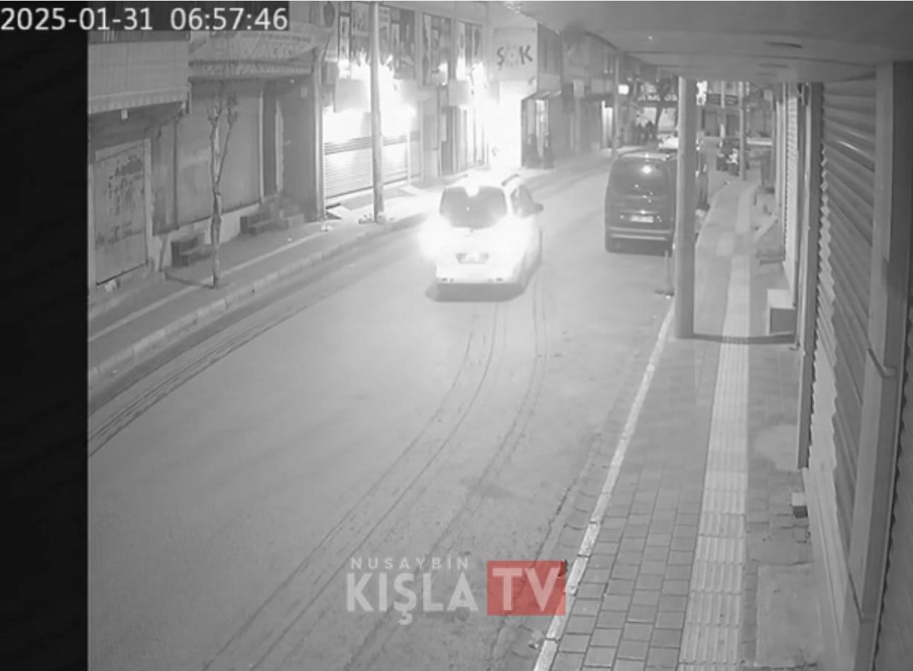 Nusaybin’de Hırsızlık Anı Kameralara Yansıdı