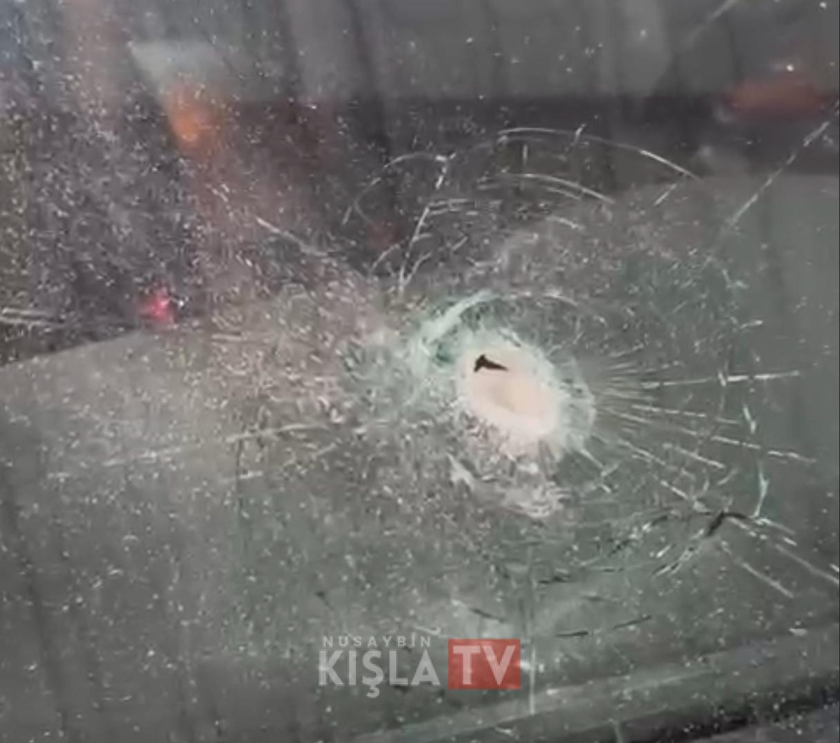 Nusaybin’de Korkutan Olay: Otoparktaki Araca Mermi İsabet Etti!