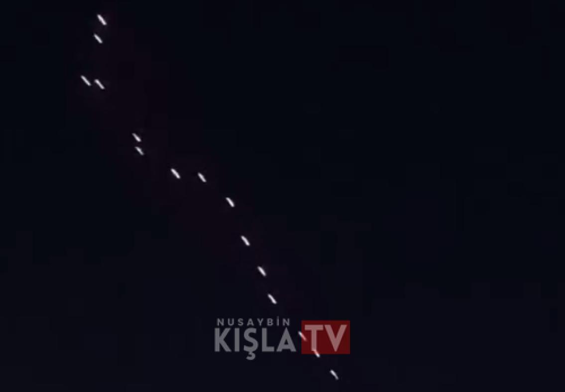 Nusaybin - Qamışlo Sınır Bölgesinde Yoğun Silah Sesleri ve İzli Mermiler Endişe Yarattı