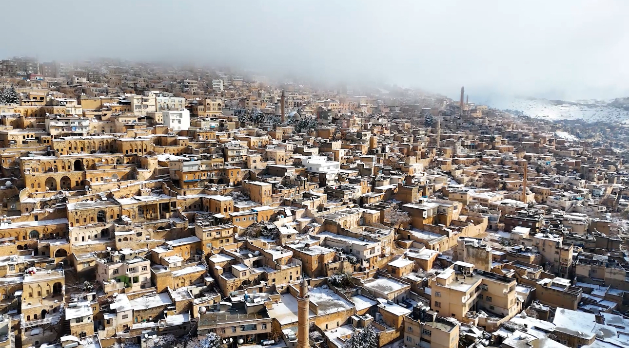Beyaz Örtü Altında Büyüleyici Mardin